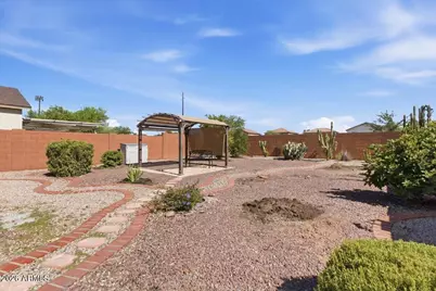 878 E Silversmith Trail, San Tan Valley, AZ 85143 - Photo 23