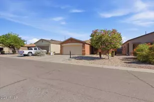 878 E Silversmith Trail, San Tan Valley, AZ 85143 - Photo 31