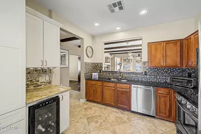 2504 W Old Paint Trail, Phoenix, AZ 85086 - Photo 9