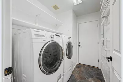 2504 W Old Paint Trail, Phoenix, AZ 85086 - Photo 21