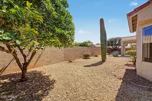 13621 W Ravenswood Dr, Sun City West, AZ 85375 - Photo 31