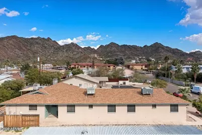 1420 E Brown Street #Apt C, Phoenix, AZ 85020 - Photo 3