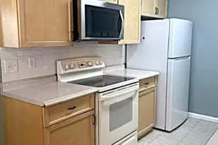 10110 N 97th Dr, Peoria, AZ 85345 - Photo 7