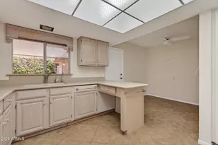 10707 W Cameo Dr, Sun City, AZ 85351 - Photo 33