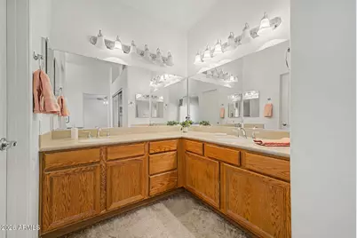 7672 W Betty Elyse Lane, Peoria, AZ 85382 - Photo 23