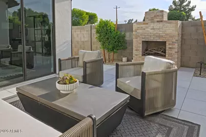 215 E Ashwood Place, Phoenix, AZ 85012 - Photo 31