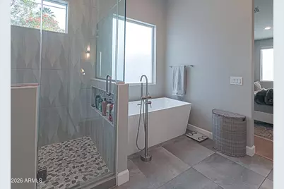 215 E Ashwood Place, Phoenix, AZ 85012 - Photo 17