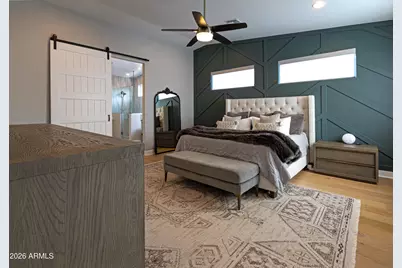 215 E Ashwood Place, Phoenix, AZ 85012 - Photo 11