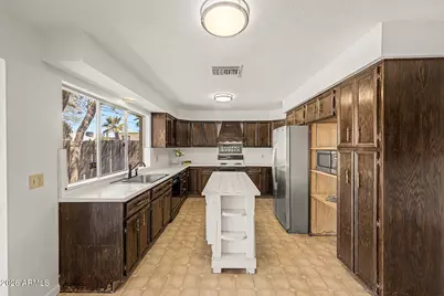 9438 N 16th Place, Phoenix, AZ 85020 - Photo 9