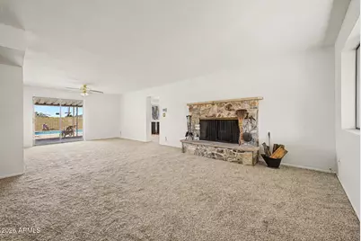 9438 N 16th Place, Phoenix, AZ 85020 - Photo 3