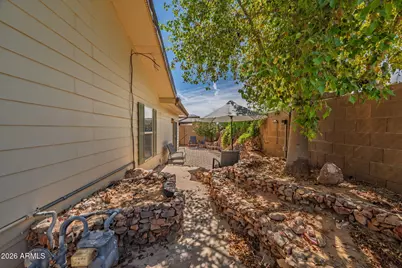 867 W Moon Shadow Drive, Casa Grande, AZ 85122 - Photo 7