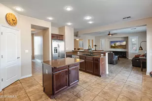 17470 W Gelding Dr, Surprise, AZ 85388 - Photo 29