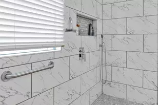 17470 W Gelding Dr, Surprise, AZ 85388 - Photo 5