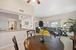 10822 W Mimosa Dr, Sun City, AZ 85373 - Photo 11