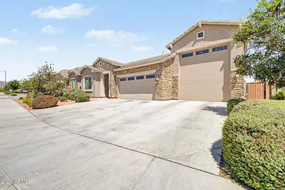 19610 W Avalon Drive, Buckeye, AZ 85396 - Photo 5