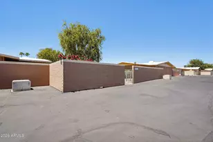 17435 N 99th Dr, Sun City, AZ 85373 - Photo 9