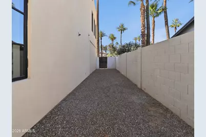 4317 E Campbell Avenue, Phoenix, AZ 85018 - Photo 55
