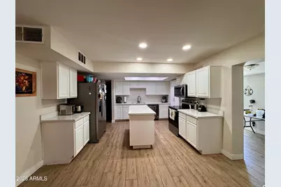 3317 W Laurel Lane, Phoenix, AZ 85029 - Photo 3