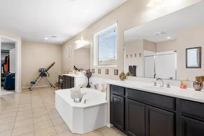 15658 W Cortez Street, Surprise, AZ 85379 - Photo 21