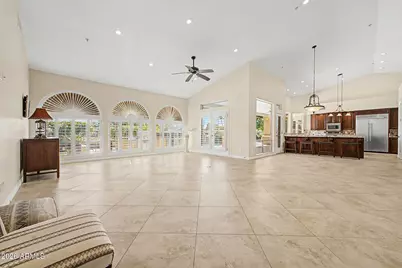 8177 E Sunnyside Drive, Scottsdale, AZ 85260 - Photo 13