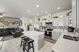 9560 W Kramer Pl, Arizona City, AZ 85123 - Photo 9