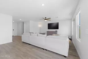 11354 W Cabrillo Dr, Arizona City, AZ 85123 - Photo 15