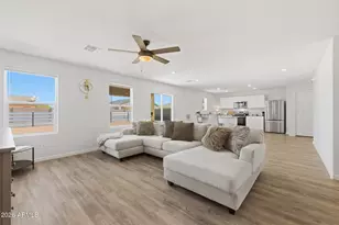 11354 W Cabrillo Dr, Arizona City, AZ 85123 - Photo 13