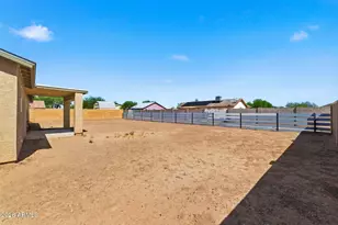 11354 W Cabrillo Dr, Arizona City, AZ 85123 - Photo 33
