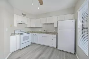 11002 N 15th Ave, Phoenix, AZ 85029 - Photo 7