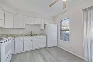 11002 N 15th Ave, Phoenix, AZ 85029 - Photo 9
