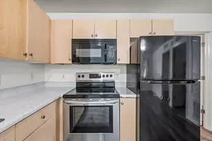 3065 N 67th Ave, Phoenix, AZ 85033 - Photo 9