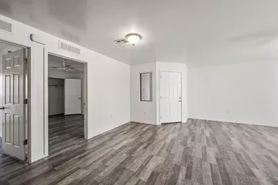 3065 N 67th Avenue #Apt 148, Phoenix, AZ 85033 - Photo 5