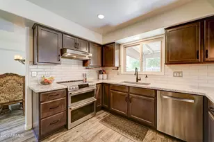 4427 E Mountain Vista Dr, Phoenix, AZ 85048 - Photo 7