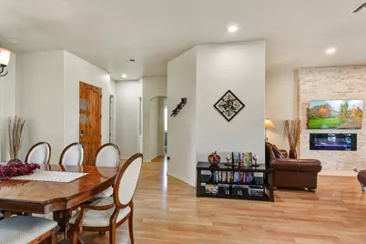 412 E Yearling Road, Phoenix, AZ 85085 - Photo 25