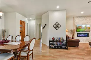 412 E Yearling Rd, Phoenix, AZ 85085 - Photo 25