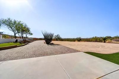 412 E Yearling Road, Phoenix, AZ 85085 - Photo 85