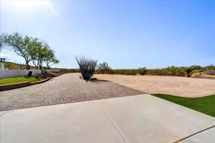 412 E Yearling Rd, Phoenix, AZ 85085 - Photo 79