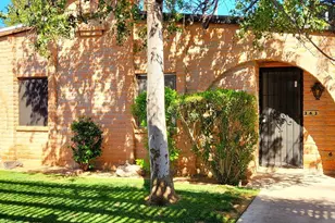 3056 N 32nd St, Phoenix, AZ 85018 - Photo 1