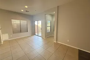 902 E Dee St, Avondale, AZ 85323 - Photo 7