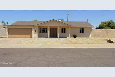 5902 W Highland Avenue, Phoenix, AZ 85033 - Photo 1