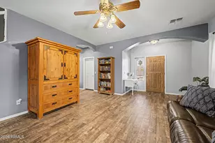 893 W Torrey Pines Blvd, Casa Grande, AZ 85122 - Photo 5