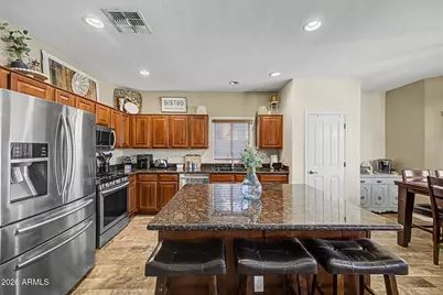 893 W Torrey Pines Boulevard, Casa Grande, AZ 85122 - Photo 11
