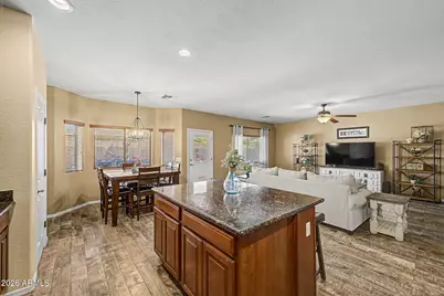 893 W Torrey Pines Boulevard, Casa Grande, AZ 85122 - Photo 13