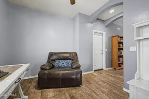 893 W Torrey Pines Blvd, Casa Grande, AZ 85122 - Photo 9