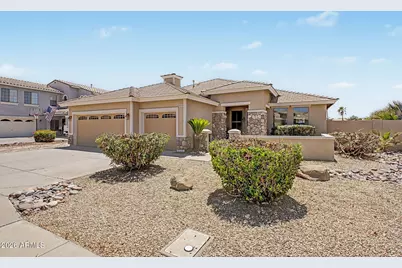 6668 S Garnet Way, Chandler, AZ 85249 - Photo 3