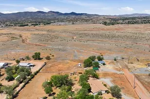 192 N Outback Rd, Dewey, AZ 86327 - Photo 23