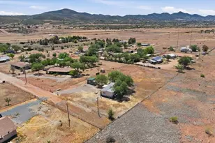 192 N Outback Rd, Dewey, AZ 86327 - Photo 25