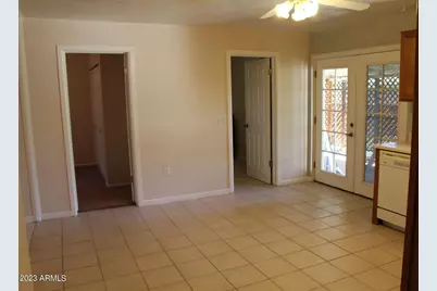910 S Una Avenue, Tempe, AZ 85281 - Photo 9