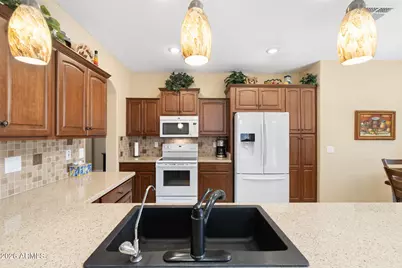 17819 W Club Vista Drive, Surprise, AZ 85374 - Photo 9