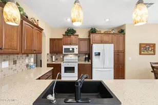 17819 W Club Vista Dr, Surprise, AZ 85374 - Photo 9